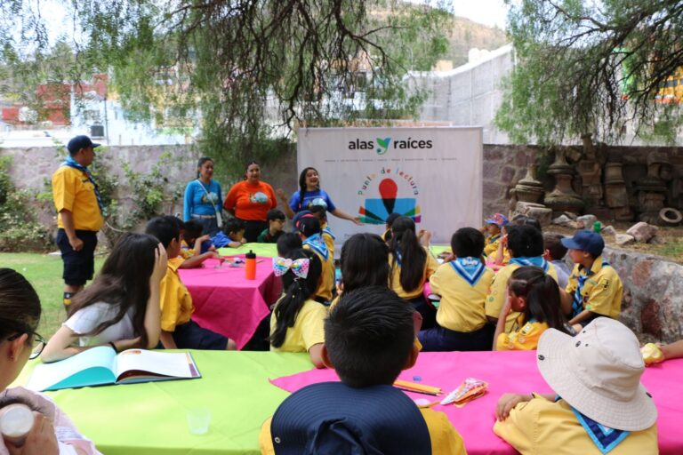 Participan niños Scout en programa de Fomento a la Lectura