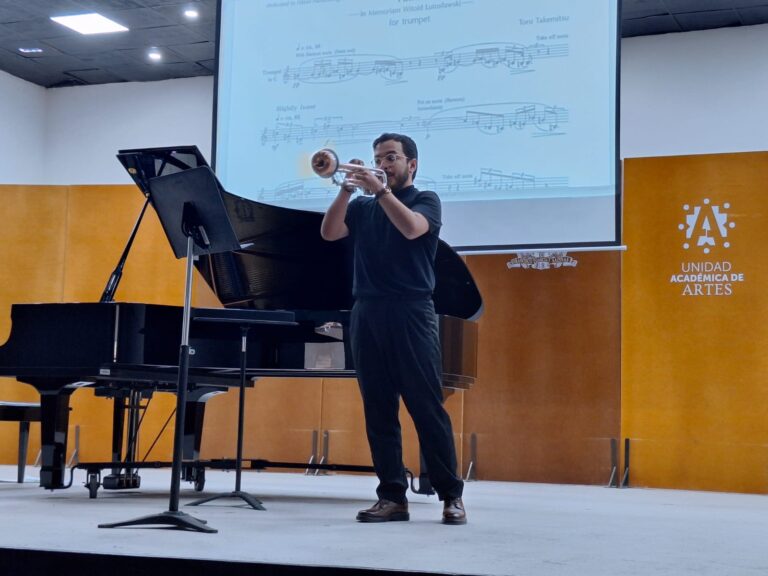 Presentan estudiantes composiciones originales