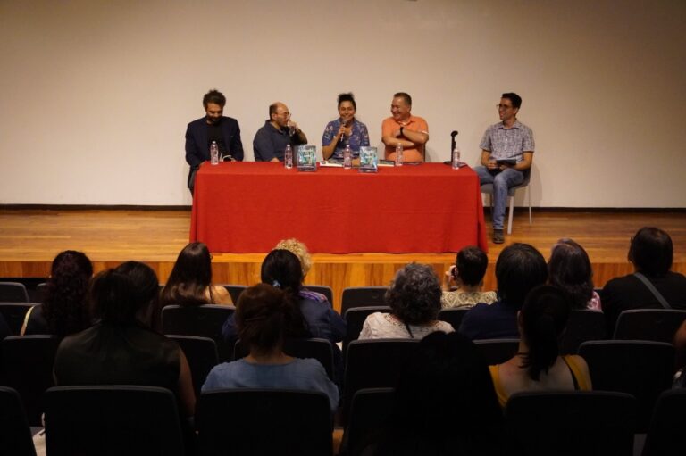 Presentan libro Filosofía del duelo