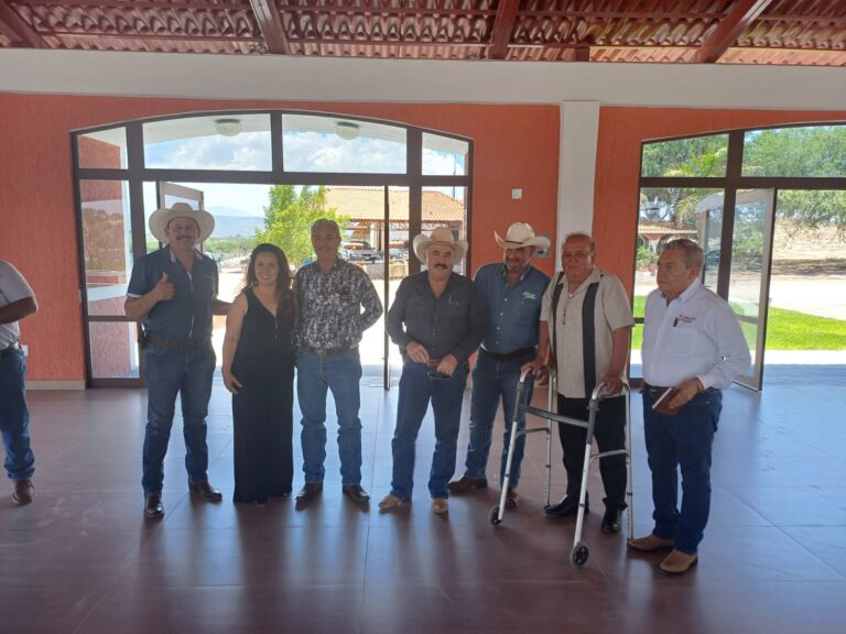 Se reúne Secampo con alcaldes electos