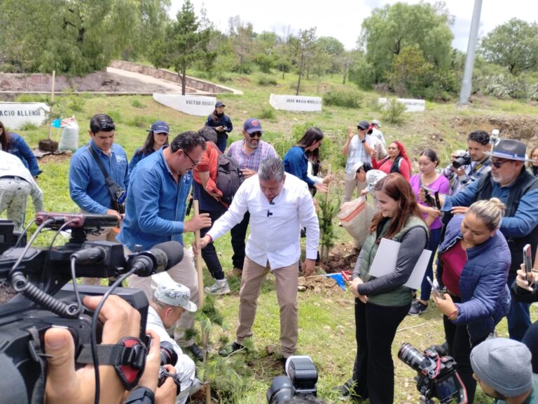 Recuperan Ecoparque Centenario