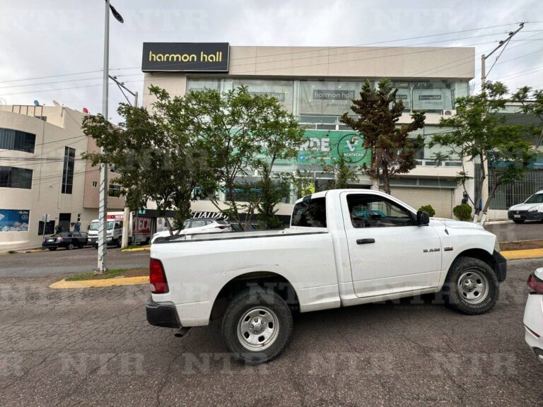 Entra ladrón a escuela de inglés; se llevó una laptop