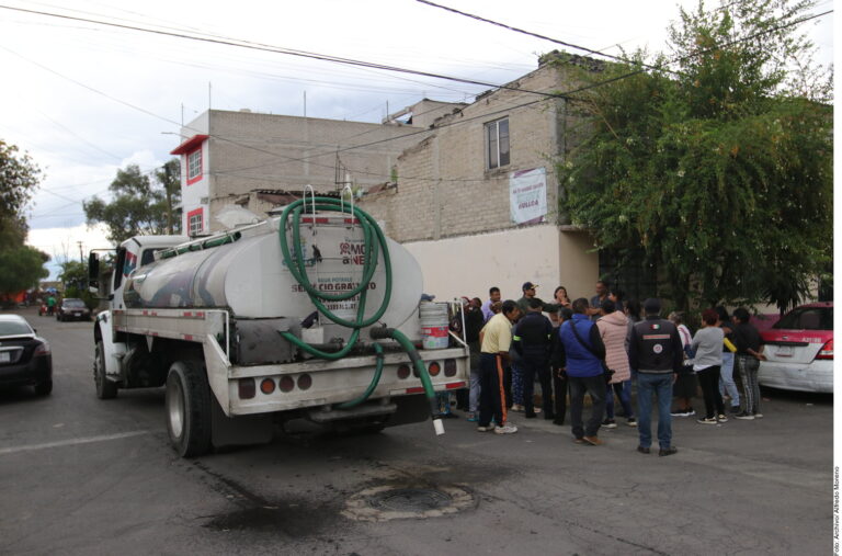 Amenaza huachicol al AICM y 6 colonias