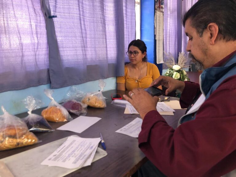Atiende SSZ intoxicación masiva por alimentos en Loreto