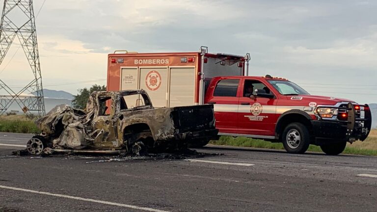Deja desamparadas el 911 a víctimas de accidente de auto