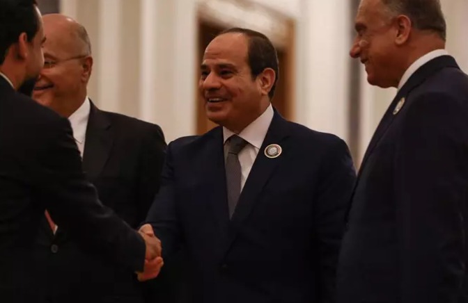 Jura Gobierno de Egipto cargo ante el presidente Al Sisi