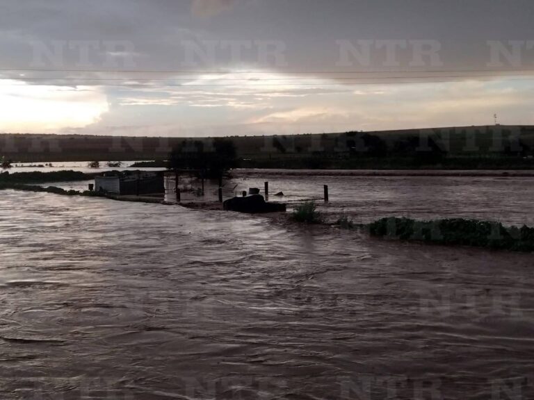 Se desborda río e inunda comunidades de Miguel Auza
