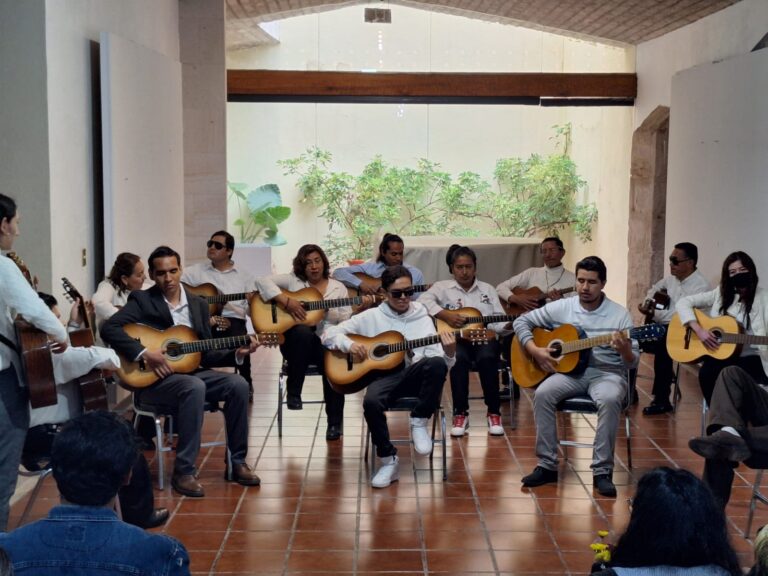 Realiza concierto Taller de Guitarra para Ciegos