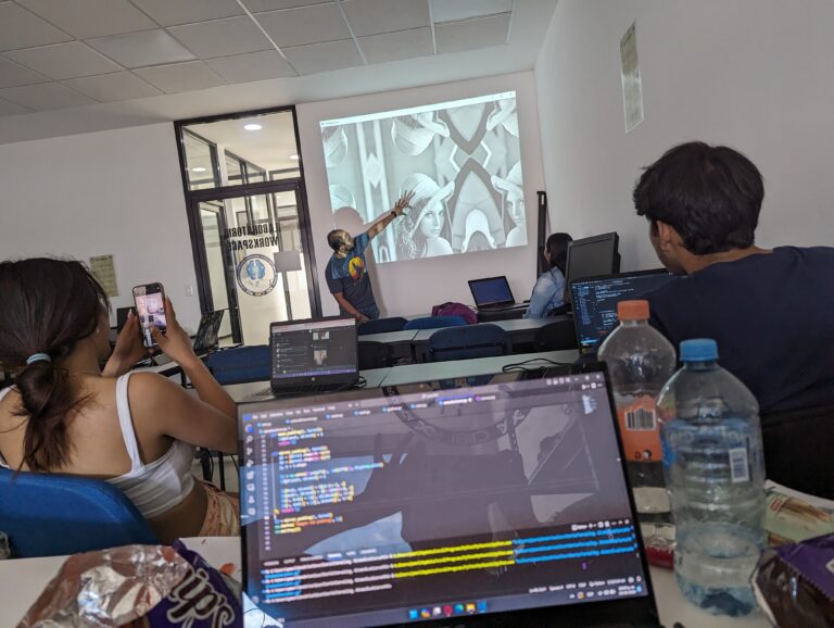 Realizan cursos de verano en la UAIE