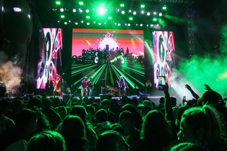Sonido Pirata pone a bailar a guadalupenses