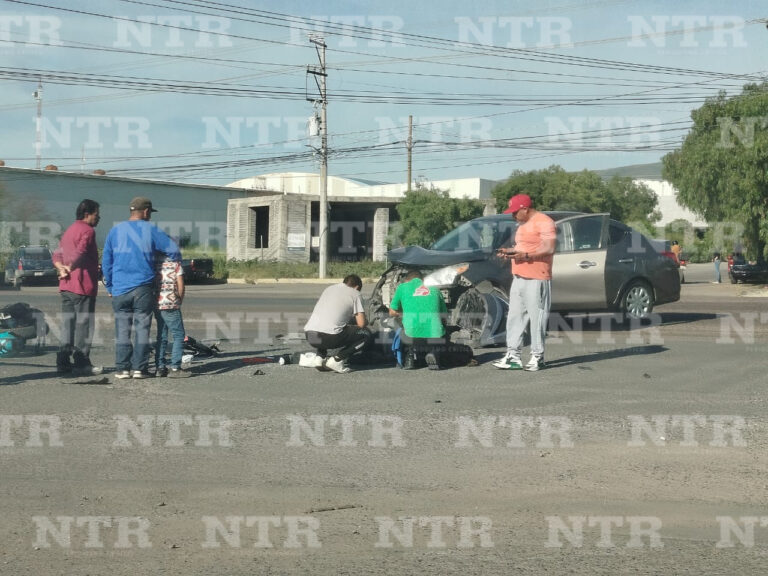 Motociclista termina en el hospital tras choque