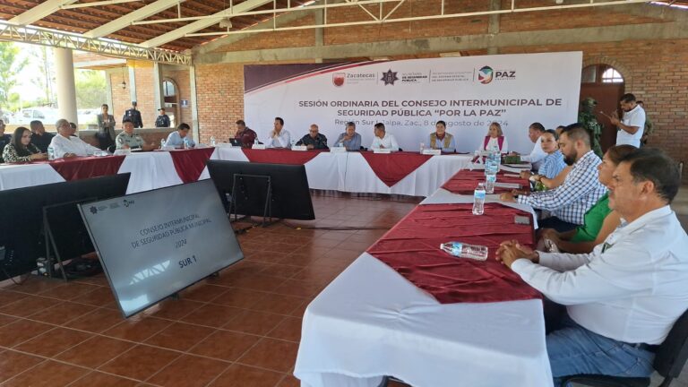 Abaten déficit de policías en 8 municipios