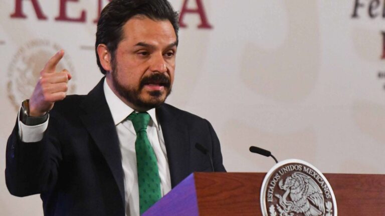 Anuncian llegada de 141 especialistas