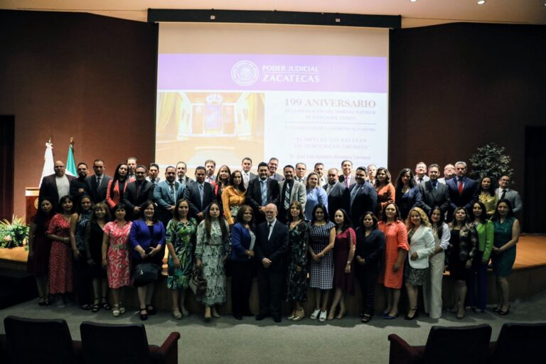 Celebra tribunal 199 aniversario de la instalación del Tribunal Superior de Justicia y Día de la Persona Juzgadora