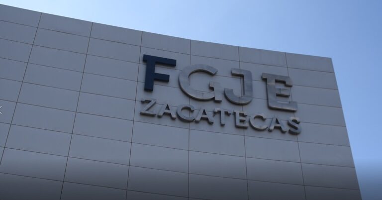 Vinculan a cuatro por fraude en estacionamiento de tienda departamental