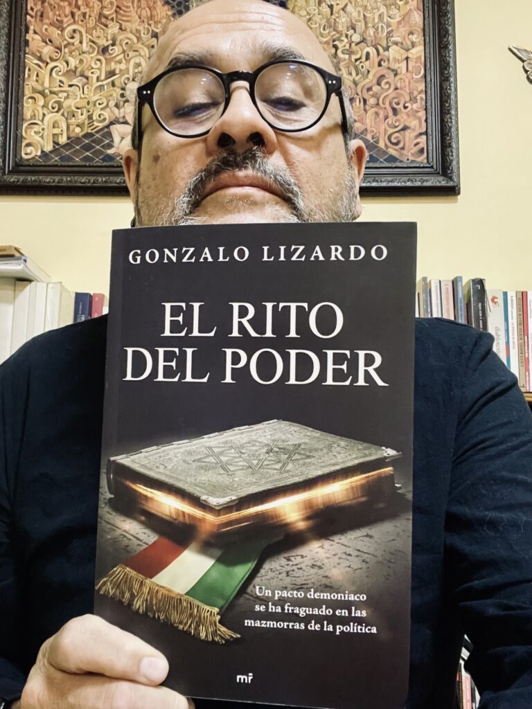 El rito del poder, una historia de ovnis y de política