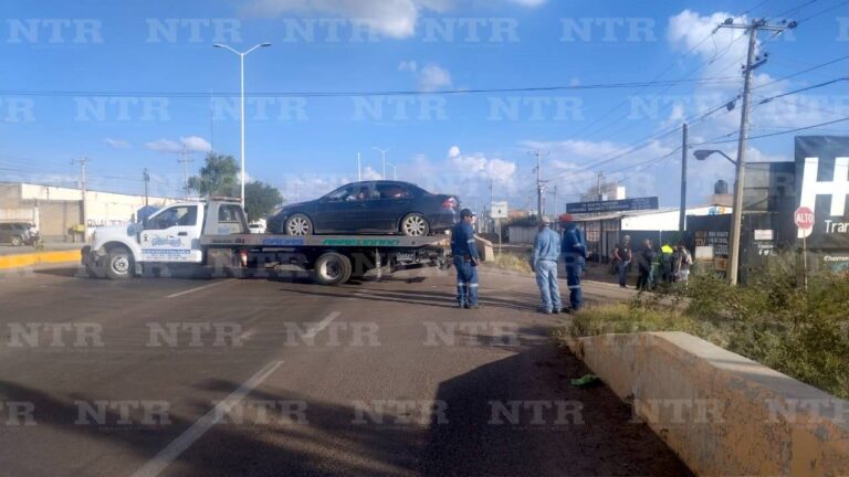 Chocan carro y camión repartidor de Gas L.P