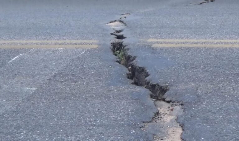 Incumplen rehabilitación de carretera Mendoza-Plateros