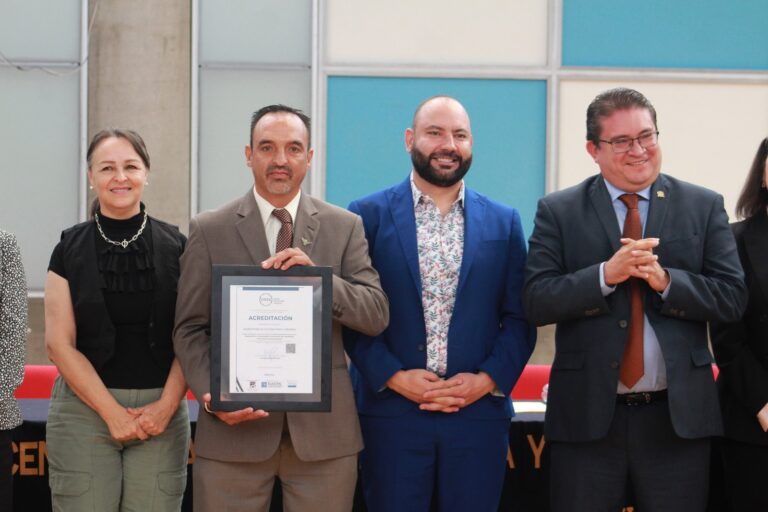 Recibe Licufide dictamen de acreditación de CIEES