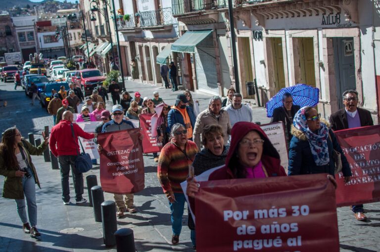 Reforma a Issstezac viola la Constitución