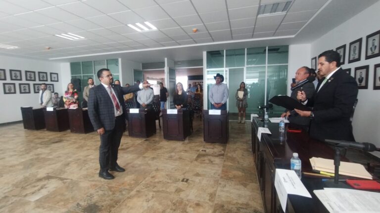 Héctor Menchaca, contralor municipal