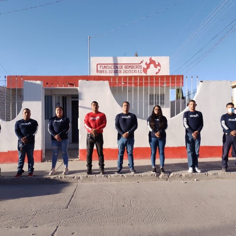 Acuden bomberos a capacitación en Nevada