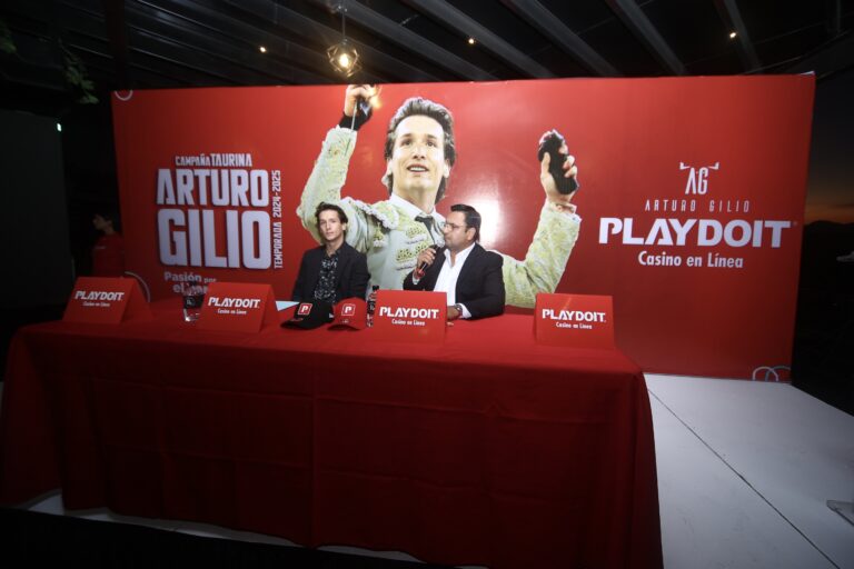 Arturo Gilio, con nueva casa de apoderamiento