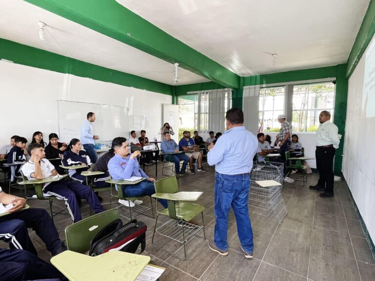 Busca el CBTA 322 aumentar matrícula