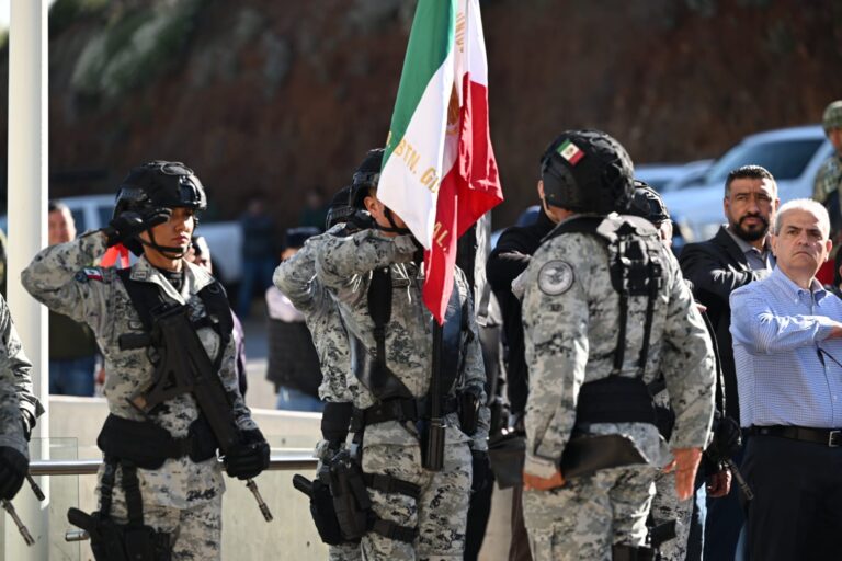 Celebran Honores a la Bandera en instalaciones de PDI