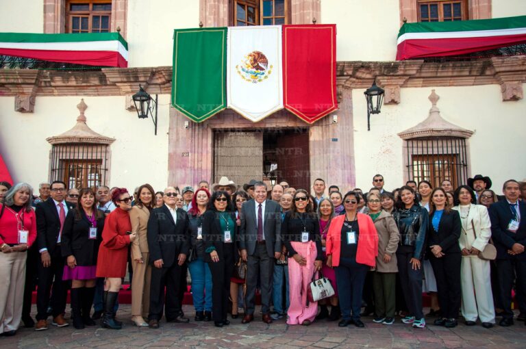 Reconoce gobernador a migrantes zacatecanos en su día