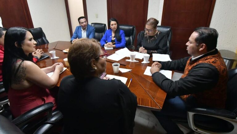 Instalan Comisión de Parlamento Abierto