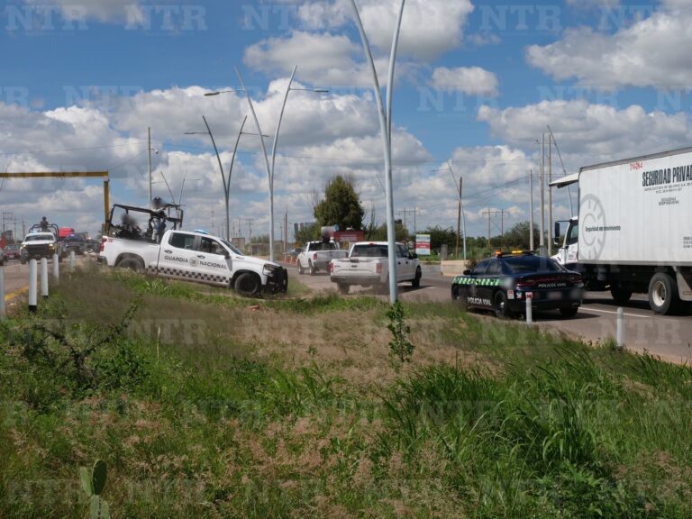 Intentan robar vehículo de familia de trabajador de la FGJE