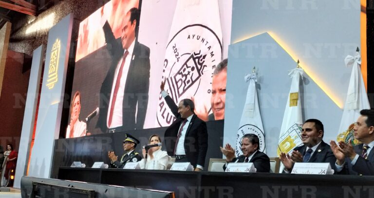 José Saldívar rinde protesta como alcalde de Guadalupe