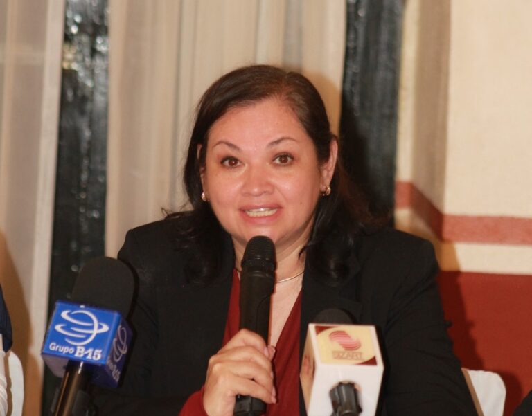 Por hostigamiento, cesan a cuatro docentes en Medicina UAZ