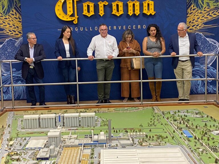 Presentan proyecto cultural “La Calle es Nuestra” en Grupo Modelo