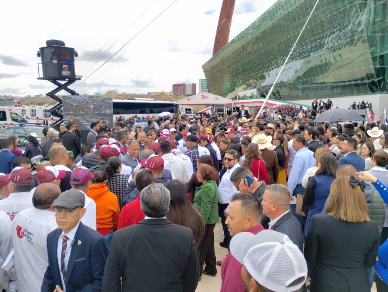 Restringen acceso al 3er Informe de Gobierno