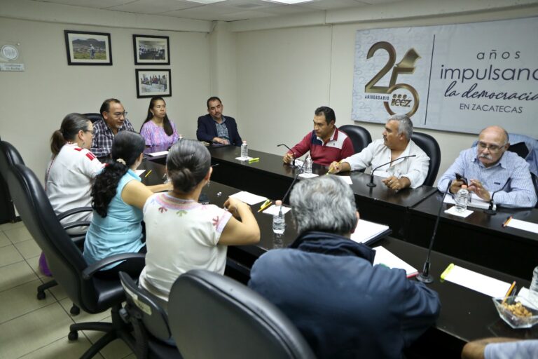 Se capacitan en revocación de mandato