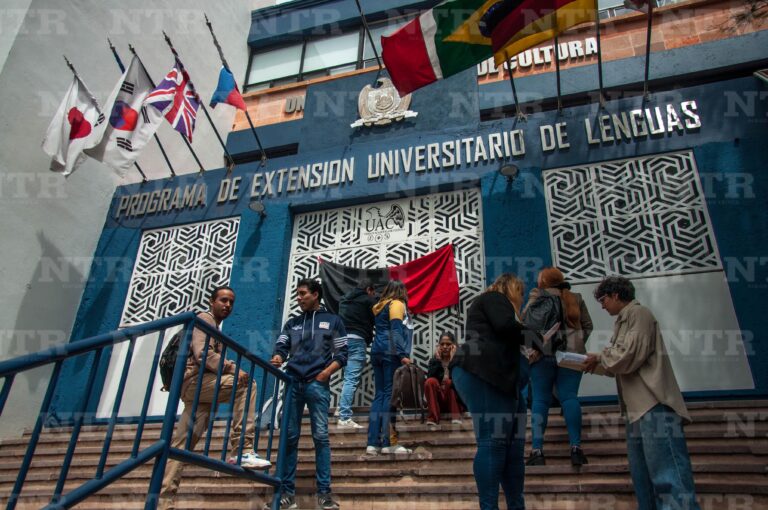 Bloquean PEUL; exigen respetar convocatoria
