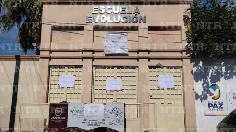 Toman primaria por falta de 4 maestros