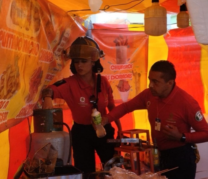 Monitorea PC seguridad en tianguis de Día de Muertos