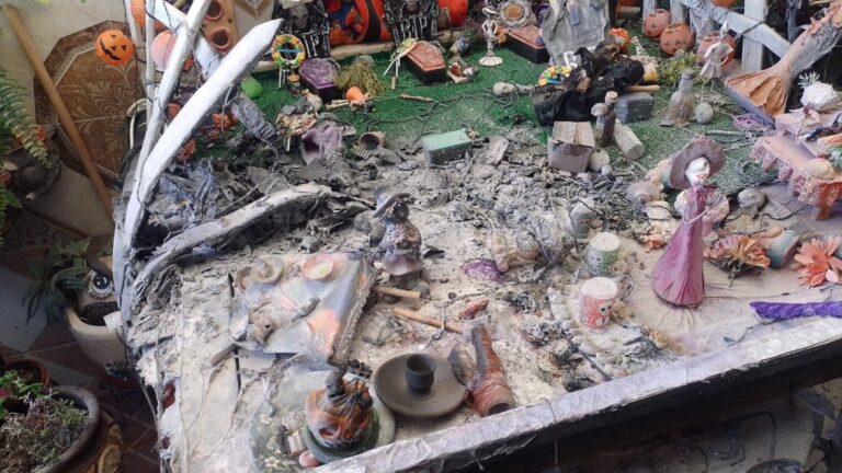 Registran incendio en altar de muertos