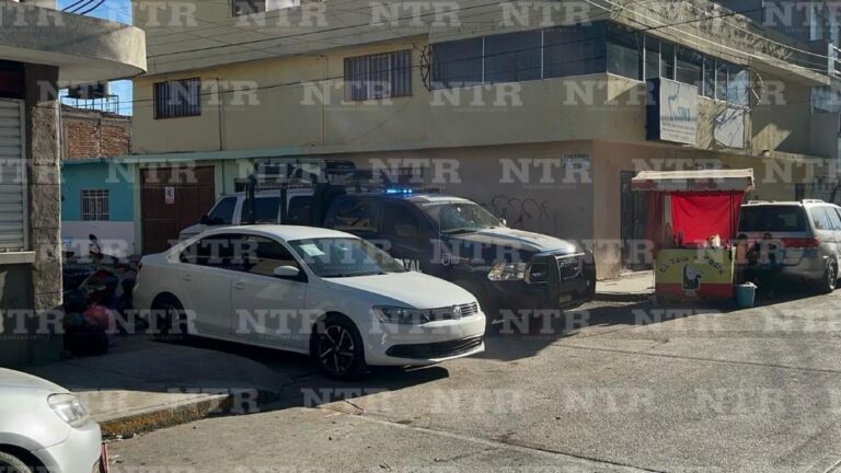 Privan de la libertad a tres estudiantes de la preparatoria III