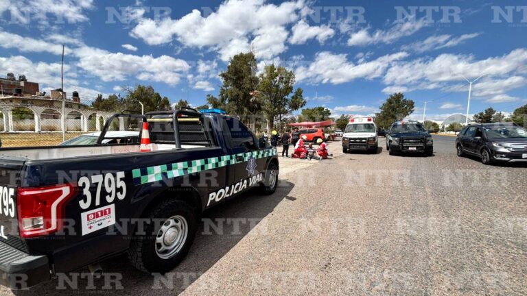 Cae de su moto y termina en el hospital