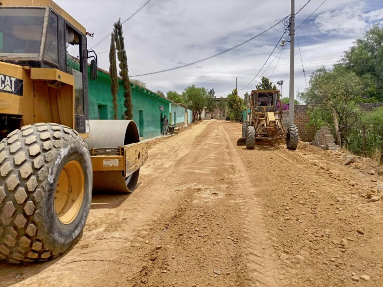 Acuerdan compra de motoconformadora