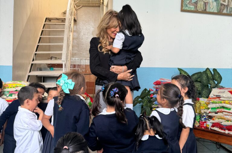 Ángeles Taurinos entrega donativos en Morelia