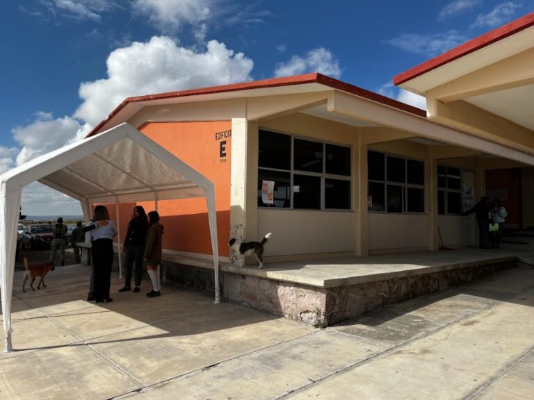 Buscan rehabilitar las instalaciones del Cecyt