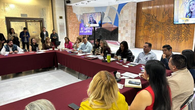 Ciudadanos responden a Morena