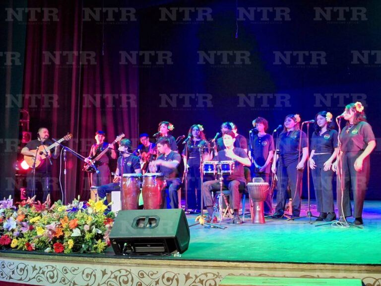 Viven la música y el teatro en encuentro nacional