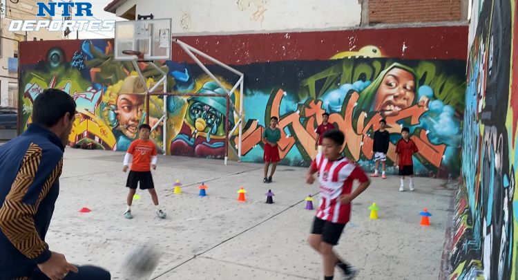 La academia Galácticos forjando futbolistas