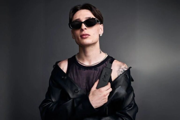 Peso Pluma, nuevo embajador de YSL Beauty